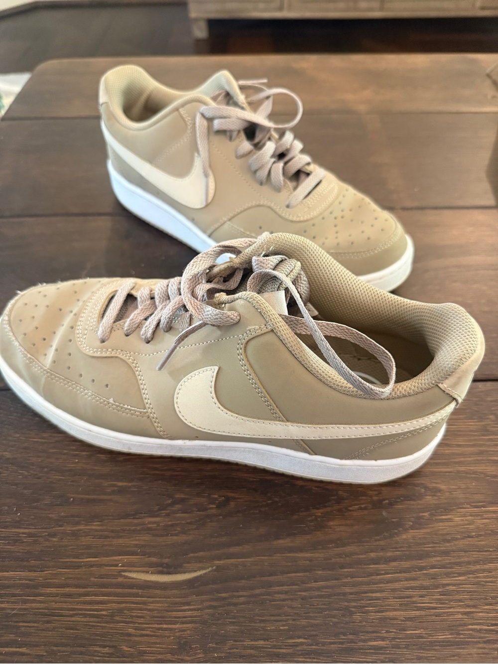 Nike Low-Top Sneakers in Taupe and White